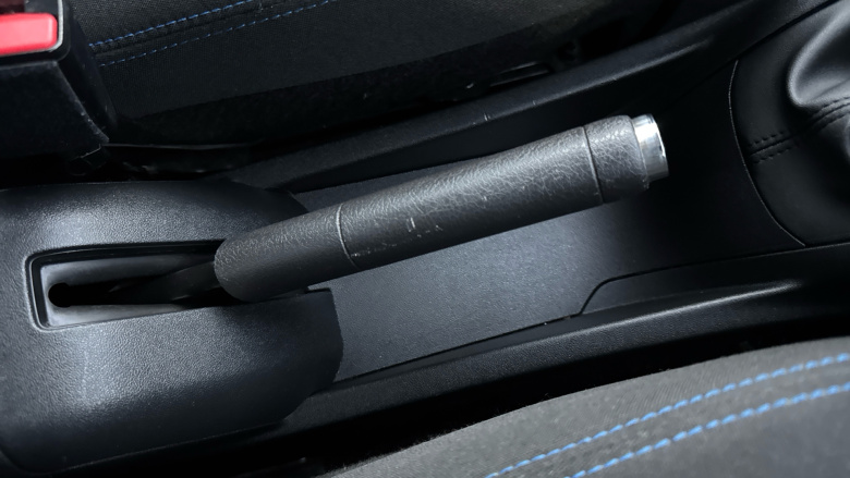 Peugeot 208 1.2 PureTech 82 Signature 5dr [Start Stop] Petrol Hatchback